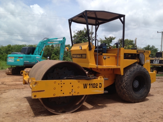 ขายรถบดสั่นสะเทือน  10 ตัน