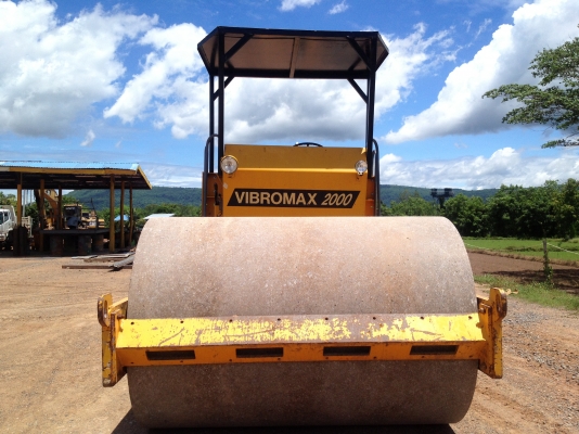 ขายรถบดสั่นสะเทือน  10 ตัน