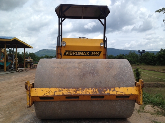 ขายรถบดสั่นสะเทือน  10 ตัน