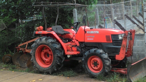 3408พร้อมราคา180000หางสามปี49เดิมๆไม่เคยทำสีรถไร้แท้ๆไม่มีซึม 3408พร้อมราคา180000หางสามปี49เดิมๆไม่เคยทำสีรถไร้แท้ๆไม่มีซึม