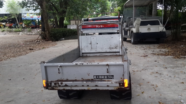 รถบรรทุกการเกษตรและก่อสร้าง รถบรรทุกการเกษตรและก่อสร้าง