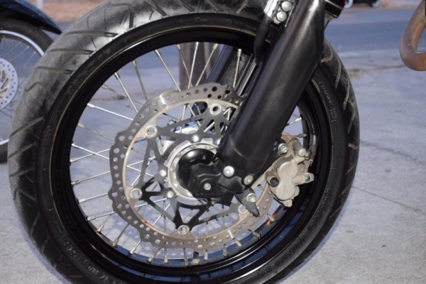 ฮอนด้า Crf 250 m สีแดง-ดำ ปี 57 สภาพ สวย ป้ายแดงยังไงยังงั้น ฮอนด้า Crf 250 m สีแดง-ดำ ปี 57 สภาพ สวย ป้ายแดงยังไงยังงั้น