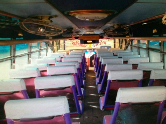 ขายรถพัดลม คัทซีห้างHino ek100 42ที่นั่ง ลดราคาเหลือ450,000มีงานให้เลือกวิ่ง