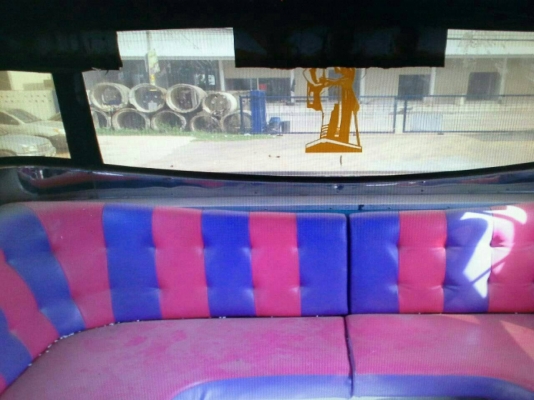 ขายรถพัดลม คัทซีห้างHino ek100 42ที่นั่ง ลดราคาเหลือ450,000มีงานให้เลือกวิ่ง