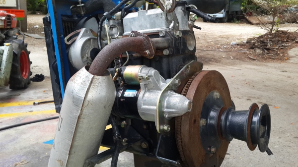 2 สูบ อิเซกิ  12 แรง รหัส P - 4