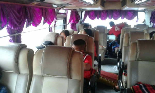 ขาย 8ล้อ มิตซูทั้งชุด ปีกนก เครื่อง8dc9 890,000