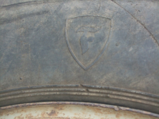 ขายยางรถไถ ฟอร์ด กะทะ30