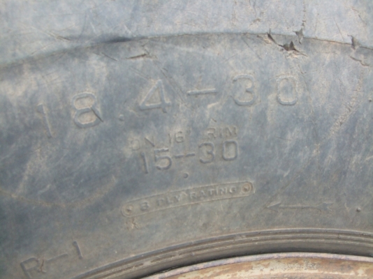 ขายยางรถไถ ฟอร์ด กะทะ30