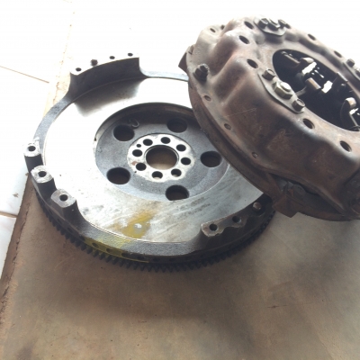 ขายจานกด - ไฟวิน อีซูซุหน้าคลัทซ์ 14 นิ้ว ของเก่ามือสองจากญี่ปุ่น สภาพใหม่ ขายจานกด - ไฟวิน อีซูซุหน้าคลัทซ์ 14 นิ้ว ของเก่ามือสองจากญี่ปุ่น สภาพใหม่