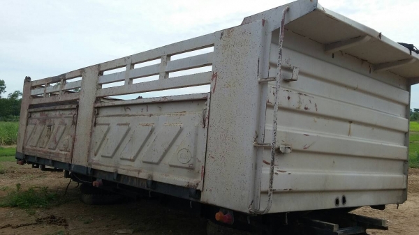 ขายกะบะดั้มสิบล้อ.สามมิตรอนเฉียงยาว6เมตร ขายกะบะดั้มสิบล้อ.สามมิตรอนเฉียงยาว6เมตร