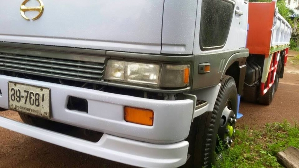 ขาย10ล้อติดเครน304ตัน HINO FL3H 4ปลอก3ชัก ยาว7.20เมตร เครื่อง195แรง สภาพพร้อมใช้งาน เอกสารพร้อมโอน สนใจโทร 090-8588220คุณนะ 093-3258446คุณบิว ID:narong498 หรือเข้าดูสินค้าอื่นๆได้ที่ www.truck.in.th/498 หรือเพจFacebook ณรงค์ ซื้อขายรถมือสอง (เว็บไซต์ส่วนต