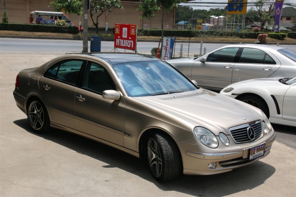 ขาย 2006 Benz E200 Kom Option เต็มสุดๆ หลังคาแก้ว