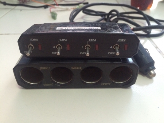 ที่จุดบุหรี่ 4ช่อง  มีสวิตท์ ปิดเปิด มือ2 ญี่ปุ่น