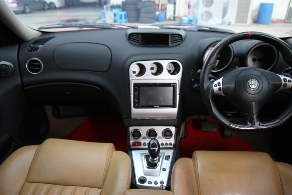 ขาย ALFA ROMEO 156 ปี 2005 เกียร์ Selespeed สีแดง