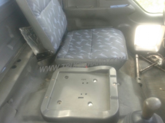 รถบรรทุก 6 ล้อ ISUZU NPR หัวแชซซี 115 แรงม้า 4 สูบ เครื่อง 4BE1  พวงมาลัยพาวเวอร์