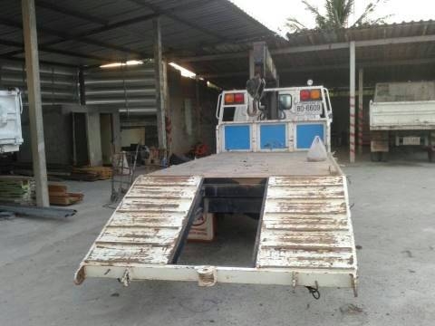 TOYOTAท้ายลาด เครน 2.5 ตัน