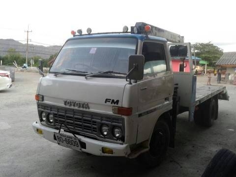 TOYOTAท้ายลาด เครน 2.5 ตัน
