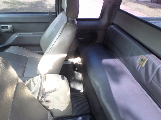 ขายรถกระบะ ISUZU TFR SPACECAB ปี40 พวงมาลัยพาเวอร์ เครื่องดีรถเดิมบางทั้งคัน เครื่องนิ่งมากครับประหยัดน้ำมันสุดๆ ช่วงล่างแน่นปึกครัชชีเดิมสวยไม่มีผุ เอกสารพร้อมโอน+ภาษีพรบเต็ม59 สีแดงเลือดหมูสวยๆไร้ที่ติ+แอร์เย็นจัด+ชีดี+ล้อแม๊กยางดี4เส้น+แม๊กไลเนอร์ รถสภ