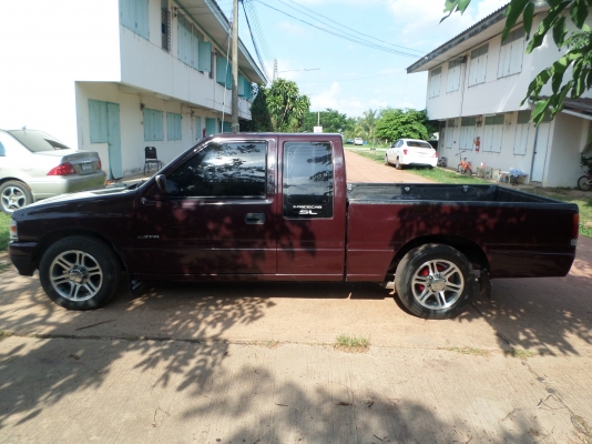 ขายรถกระบะ ISUZU TFR SPACECAB ปี40 พวงมาลัยพาเวอร์ เครื่องดีรถเดิมบางทั้งคัน เครื่องนิ่งมากครับประหยัดน้ำมันสุดๆ ช่วงล่างแน่นปึกครัชชีเดิมสวยไม่มีผุ เอกสารพร้อมโอน+ภาษีพรบเต็ม59 สีแดงเลือดหมูสวยๆไร้ที่ติ+แอร์เย็นจัด+ชีดี+ล้อแม๊กยางดี4เส้น+แม๊กไลเนอร์ รถสภ