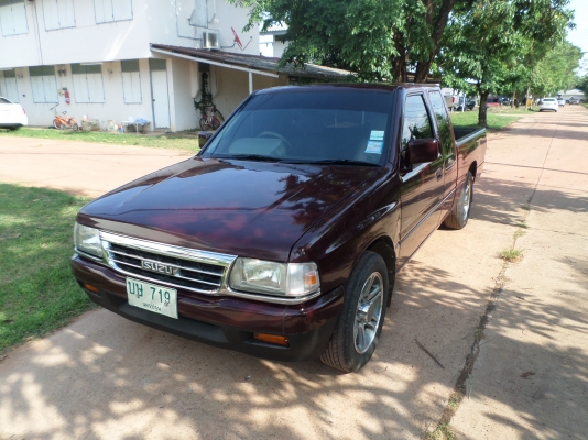 ขายรถกระบะ ISUZU TFR SPACECAB ปี40 พวงมาลัยพาเวอร์ เครื่องดีรถเดิมบางทั้งคัน เครื่องนิ่งมากครับประหยัดน้ำมันสุดๆ ช่วงล่างแน่นปึกครัชชีเดิมสวยไม่มีผุ เอกสารพร้อมโอน+ภาษีพรบเต็ม59 สีแดงเลือดหมูสวยๆไร้ที่ติ+แอร์เย็นจัด+ชีดี+ล้อแม๊กยางดี4เส้น+แม๊กไลเนอร์ รถสภ