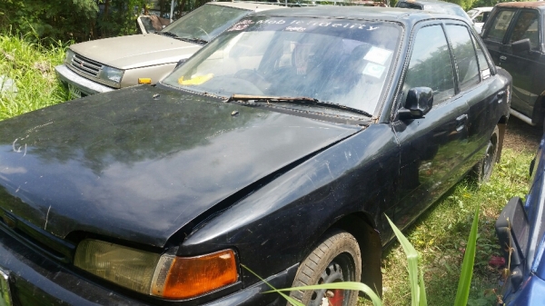 มาสด้า 323 ทะเบียนปี 58 พวงมาลัยพาวเวอร์ กระจกไฟฟ้า ไม่มีเครื่อง ขาย 6,500 บาท