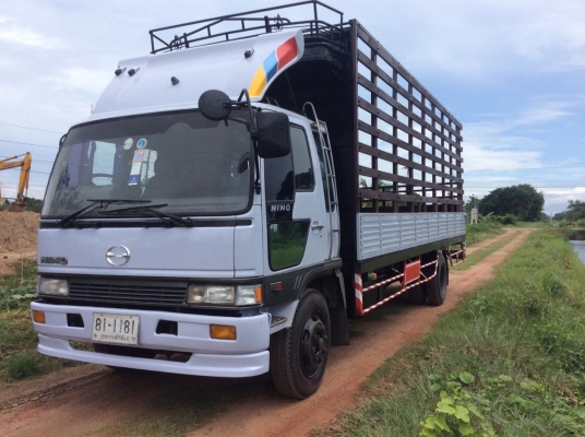 HINO 6ล้อFFแท้ ยาว7.2ม. เครื่องดี ครัทซีสวย รถไม่ผุ คานท้าย ZM10น็อต รถสวยพร้อมใช้งาน ขาย620,000บาท (ศุภากร081-1903107, 081-4252943)