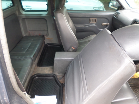 ขายรถกระบะนิสสันบิ๊กเอ็มแค๊ปฝาแดงจอโค้งปี38 พวงมาลัยพาเวอร์โรงงาน เครื่องแน่นๆประหยัดน้ำมันสุดๆสีเก็บมาใหม่สวยไร้ตำหนิบางๆสะอาดทั้งภายนอกและภายในครัชชีเดิมไม่ผุช่วงล่างแน่นปึก ภาษี+พรบ เต็ม ทะเบียนพร้อมชุดโอน สภาพพร้อมใช้งาน แอร์เย็นจัด+เทปชีีดี+แม๊กไลเนอ