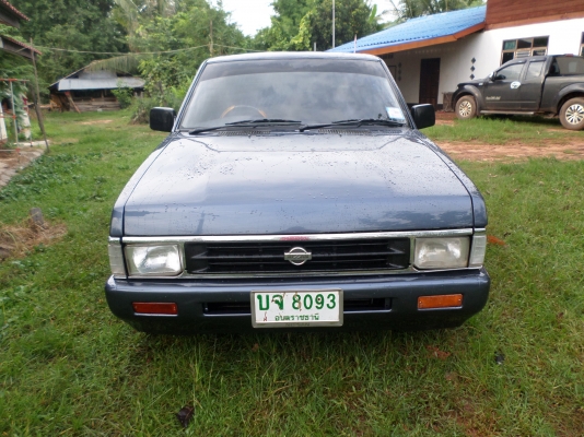 ขายรถกระบะนิสสันบิ๊กเอ็มแค๊ปฝาแดงจอโค้งปี38 พวงมาลัยพาเวอร์โรงงาน เครื่องแน่นๆประหยัดน้ำมันสุดๆสีเก็บมาใหม่สวยไร้ตำหนิบางๆสะอาดทั้งภายนอกและภายในครัชชีเดิมไม่ผุช่วงล่างแน่นปึก ภาษี+พรบ เต็ม ทะเบียนพร้อมชุดโอน สภาพพร้อมใช้งาน แอร์เย็นจัด+เทปชีีดี+แม๊กไลเนอ