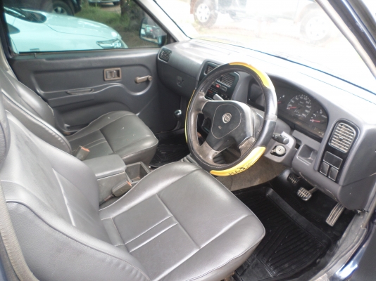 ขายรถกระบะนิสสันบิ๊กเอ็มแค๊ปฝาแดงจอโค้งปี38 พวงมาลัยพาเวอร์โรงงาน เครื่องแน่นๆประหยัดน้ำมันสุดๆสีเก็บมาใหม่สวยไร้ตำหนิบางๆสะอาดทั้งภายนอกและภายในครัชชีเดิมไม่ผุช่วงล่างแน่นปึก ภาษี+พรบ เต็ม ทะเบียนพร้อมชุดโอน สภาพพร้อมใช้งาน แอร์เย็นจัด+เทปชีีดี+แม๊กไลเนอ