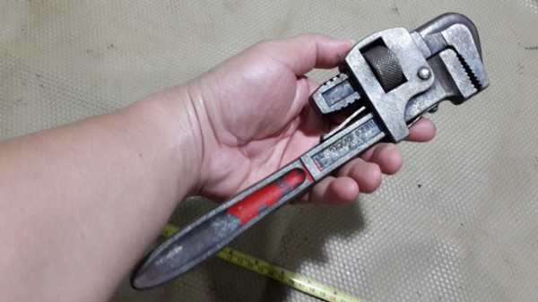 คีมคอม้าขาเดี่ยว Made In Germany น่าใช้มาก