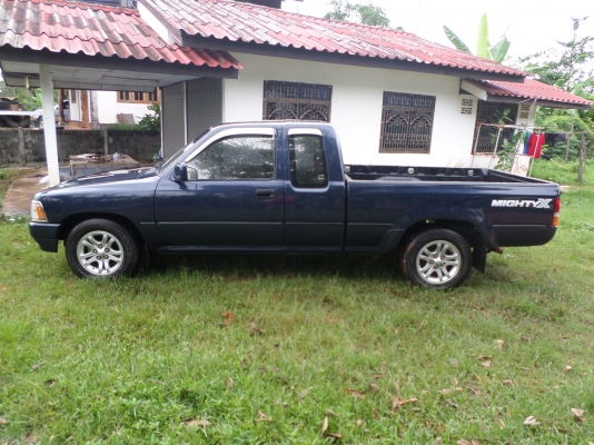 ขายรถกระบะไมตี้เอ็กแค๊ปปี1996/39 พวงมาลัยพาเวอร์โรงงาน รถเดิมๆ เครื่องดีมากครัชชีเดิมไม่ผุช่วงล่างแน่นปึกสีน้ำเงินสวยๆเอกสารพร้อมโอน ภาษีพรบ.เต็ม+แอร์เย็นจัด+ชีดี USB MP3+แม๊กไลเนอร์+ ยางดี4เส้น+ล้อแม๊กD4D รถสภาพพร้อมใช้งาน ขายราคา139,000บาท  สนใจสอบถามได