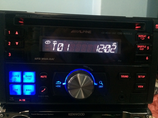 Alpine CDE-203Ji USB Ipod MP3 CD ปรีเอ้า 1 ชุด มือ2 ญี่ปุ่น Alpine CDE-203Ji USB Ipod MP3 CD ปรีเอ้า 1 ชุด มือ2 ญี่ปุ่น