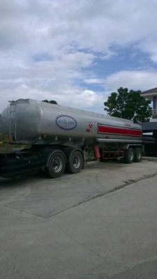 หัวลาก  260  แรง  พร้อม ถัง 14,000 ลิตร  ราคา  1,900,000  บาท