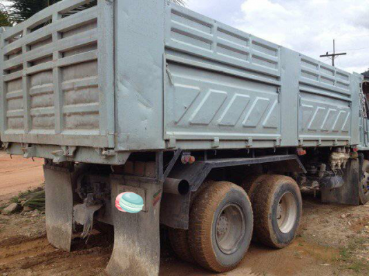 ขายรถบรรทุก 10 ล้อดัมพ์ ISUZU ROCKY 240 แรงม้าโค๊ช K มีระบบลากพ่วง ราคา 900000