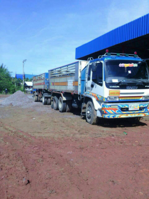ขายรถบรรทุก 18 ล้อพ่วงแม่ลูกดัมพ์ ISUZU DECA 200 แรงม้าปี 2549 ลูกพ่วง 2 เพลา ราคา 1420000