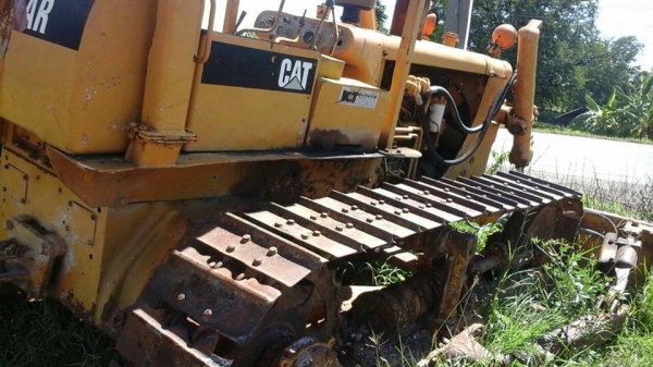285,000 บ.ต่อรอง/// แทร็กเตอร์ตีนตะขาบ CAT D4 ** ขาย CATERPILLAR D4 แทร็กเตอร์ตีนตะขาบ เกียร์ตัด ตีนไก่ สภาพพร้อมใช้งาน BULLDOZER CATERPILLAR D4 เครื่องเดิม ปั้มเดิม ตีนไก่ เกียร์ตัด เครื่องยนต์ CAT 4สูบ เครื่องดี แน่น ปั้มดี แรงดีครับ เกียร์ดี ระบบขับเคล 285,000 บ.ต่อรอง/// แทร็กเตอร์ตีนตะขาบ CAT D4 ** ขาย CATERPILLAR D4 แทร็กเตอร์ตีนตะขาบ เกียร์ตัด ตีนไก่ สภาพพร้อมใช้งาน BULLDOZER CATERPILLAR D4 เครื่องเดิม ปั้มเดิม ตีนไก่ เกียร์ตัด เครื่องยนต์ CAT 4สูบ เครื่องดี แน่น ปั้มดี แรงดีครับ เกียร์ดี ระบบขับเคล