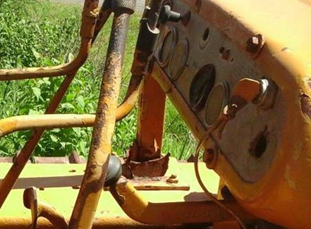 285,000 บ.ต่อรอง/// แทร็กเตอร์ตีนตะขาบ CAT D4 ** ขาย CATERPILLAR D4 แทร็กเตอร์ตีนตะขาบ เกียร์ตัด ตีนไก่ สภาพพร้อมใช้งาน BULLDOZER CATERPILLAR D4 เครื่องเดิม ปั้มเดิม ตีนไก่ เกียร์ตัด เครื่องยนต์ CAT 4สูบ เครื่องดี แน่น ปั้มดี แรงดีครับ เกียร์ดี ระบบขับเคล 285,000 บ.ต่อรอง/// แทร็กเตอร์ตีนตะขาบ CAT D4 ** ขาย CATERPILLAR D4 แทร็กเตอร์ตีนตะขาบ เกียร์ตัด ตีนไก่ สภาพพร้อมใช้งาน BULLDOZER CATERPILLAR D4 เครื่องเดิม ปั้มเดิม ตีนไก่ เกียร์ตัด เครื่องยนต์ CAT 4สูบ เครื่องดี แน่น ปั้มดี แรงดีครับ เกียร์ดี ระบบขับเคล