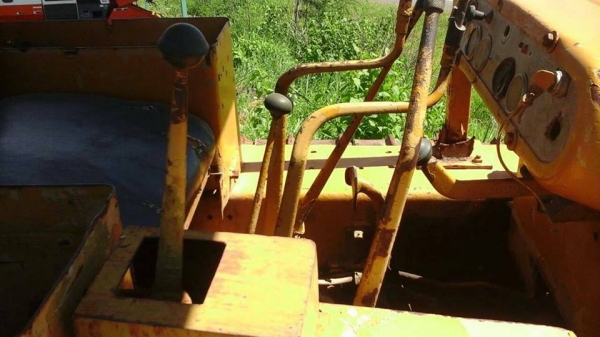 285,000 บ.ต่อรอง/// แทร็กเตอร์ตีนตะขาบ CAT D4 ** ขาย CATERPILLAR D4 แทร็กเตอร์ตีนตะขาบ เกียร์ตัด ตีนไก่ สภาพพร้อมใช้งาน BULLDOZER CATERPILLAR D4 เครื่องเดิม ปั้มเดิม ตีนไก่ เกียร์ตัด เครื่องยนต์ CAT 4สูบ เครื่องดี แน่น ปั้มดี แรงดีครับ เกียร์ดี ระบบขับเคล 285,000 บ.ต่อรอง/// แทร็กเตอร์ตีนตะขาบ CAT D4 ** ขาย CATERPILLAR D4 แทร็กเตอร์ตีนตะขาบ เกียร์ตัด ตีนไก่ สภาพพร้อมใช้งาน BULLDOZER CATERPILLAR D4 เครื่องเดิม ปั้มเดิม ตีนไก่ เกียร์ตัด เครื่องยนต์ CAT 4สูบ เครื่องดี แน่น ปั้มดี แรงดีครับ เกียร์ดี ระบบขับเคล