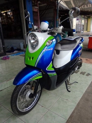 Yamaha Fino ลาย Sports รถปี55 สวยๆพร้อมเล่มครับ