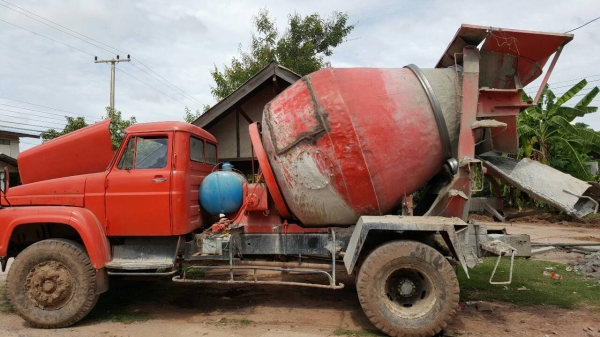 ขายรถโม่ปูน 4 คิว รถใช้งานอยู่