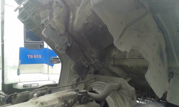 ต้องการชายรถ6ล้อตู้อีซูซุมีลิฟท้ายยาว7เมตร20ยาง80\%ปี48ยูโรทู200แรงหัวเดิมบางเครื่องดีคัชซีสวยสนใจติดต่อด่วน