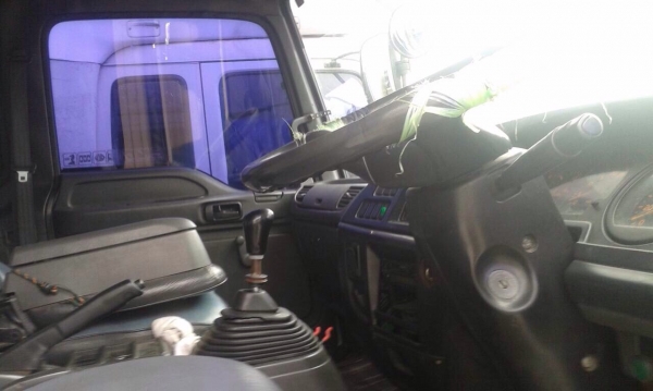 ต้องการชายรถ6ล้อตู้อีซูซุมีลิฟท้ายยาว7เมตร20ยาง80\%ปี48ยูโรทู200แรงหัวเดิมบางเครื่องดีคัชซีสวยสนใจติดต่อด่วน