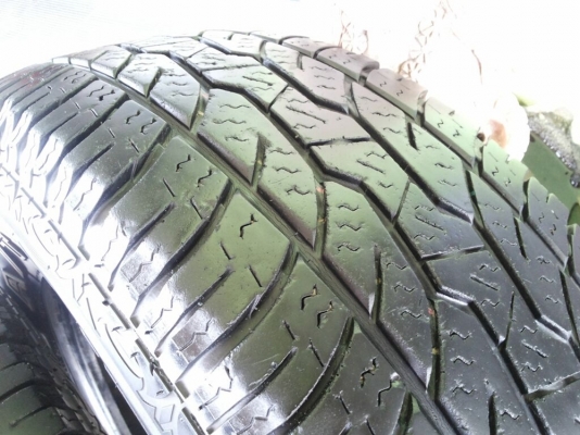 ยาง maxxis 700 bravo a/t 265/70/16 ปี 2011