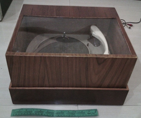 เครื่องเล่นแผ่นเสียง เครื่องเล่นแผ่นเสียง