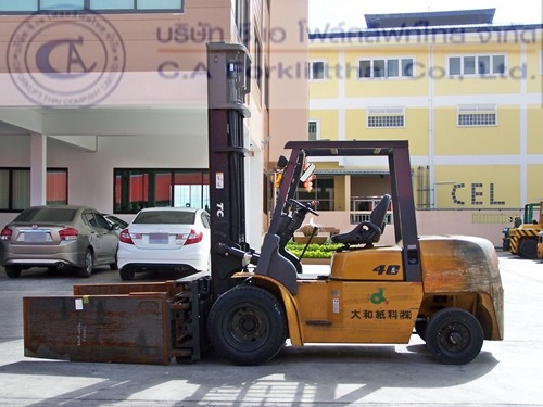 ขายรถ โฟล์คลิฟท์ TCM รุ่น FD40C9