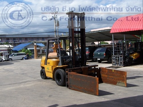 ขายรถ โฟล์คลิฟท์ TCM รุ่น FD40C9