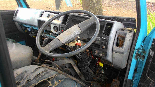 ขายหัวรถ Isuzu NKR ราคาถูก
