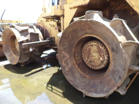 รถดันขยะ CAT 826G