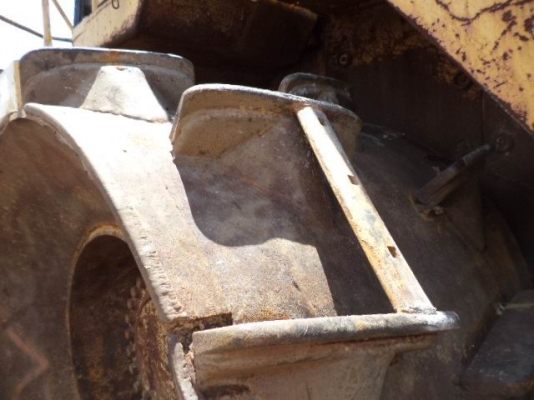 รถดันขยะ CAT 826G