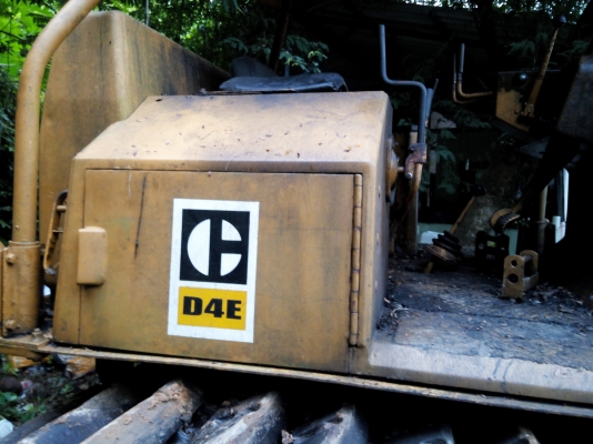 ขายรถแทรคเตอร์ CAT D4E ตีนเป็ด เอกสารอินวอย ราคา 450000